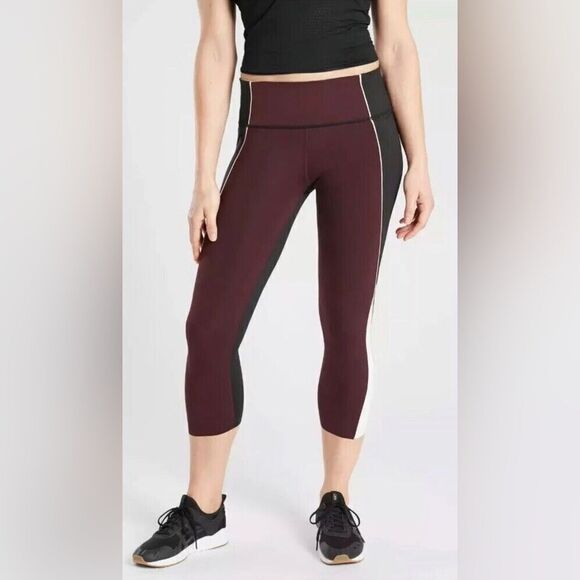 Athleta Velocity Stash Pocket Colorblock Capri - Antique Burgundy Size XL - Picture 1 of 14